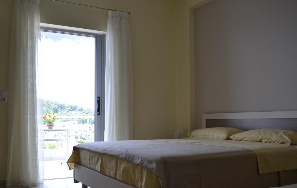 Riviera Rooms Himare Cameră foto