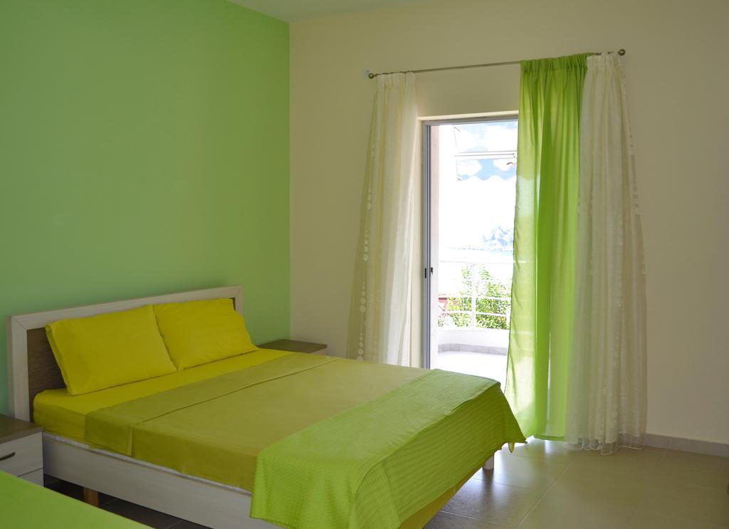 Riviera Rooms Himare Cameră foto
