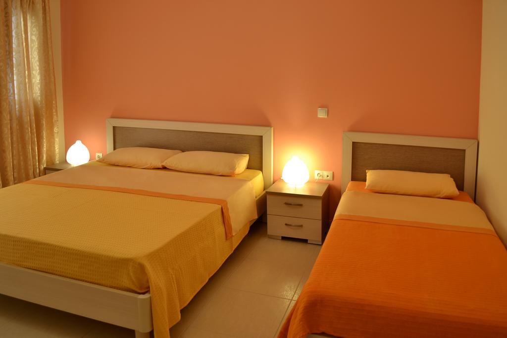 Riviera Rooms Himare Cameră foto