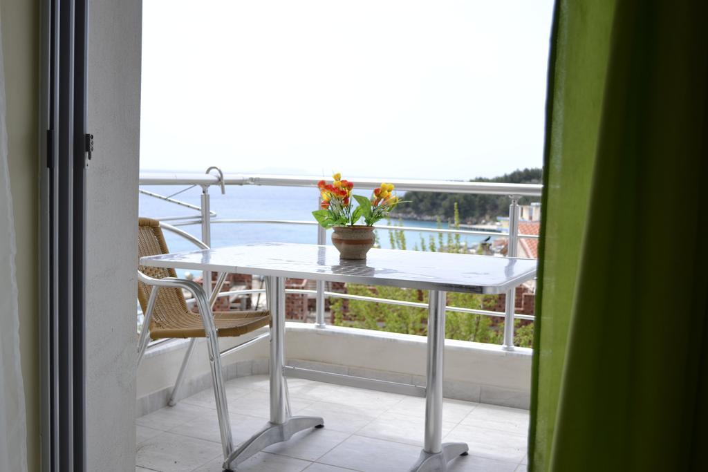 Riviera Rooms Himare Cameră foto