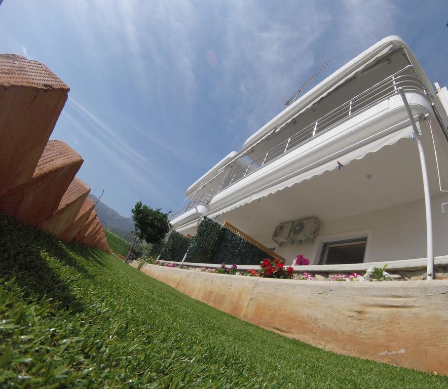 Riviera Rooms Himare Exterior foto