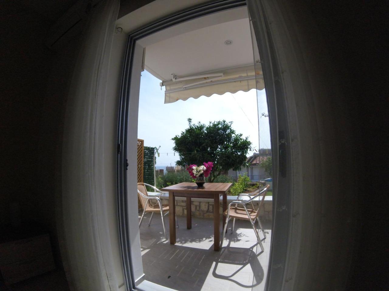 Riviera Rooms Himare Exterior foto